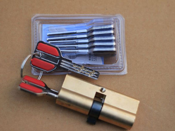 铜官24小时上门开锁公司